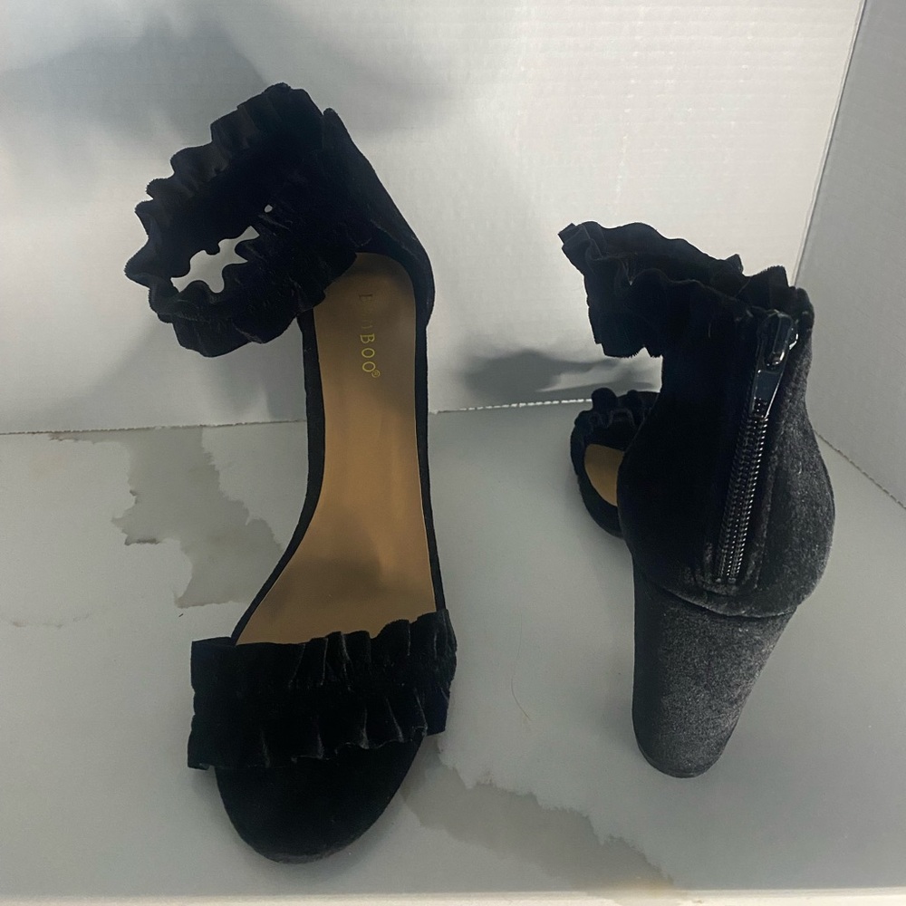 Bamboo Black velvet 4” heel